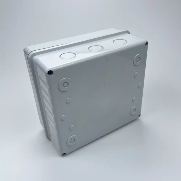 a6ee12b8-0437-4244-ae8b-20a2003ac6a2 Waterproof Outdoor Electrical Distribution Box